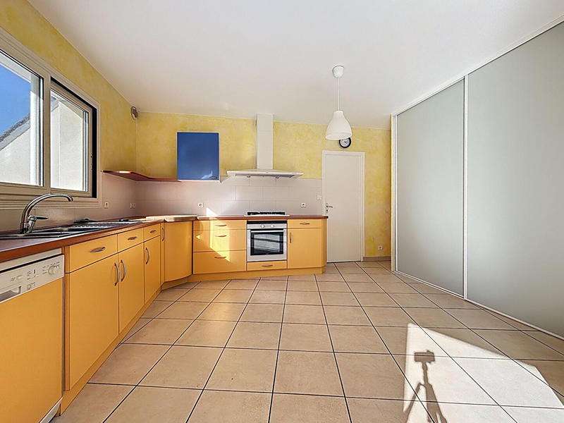 Maison - 175 m² - 8 pièces