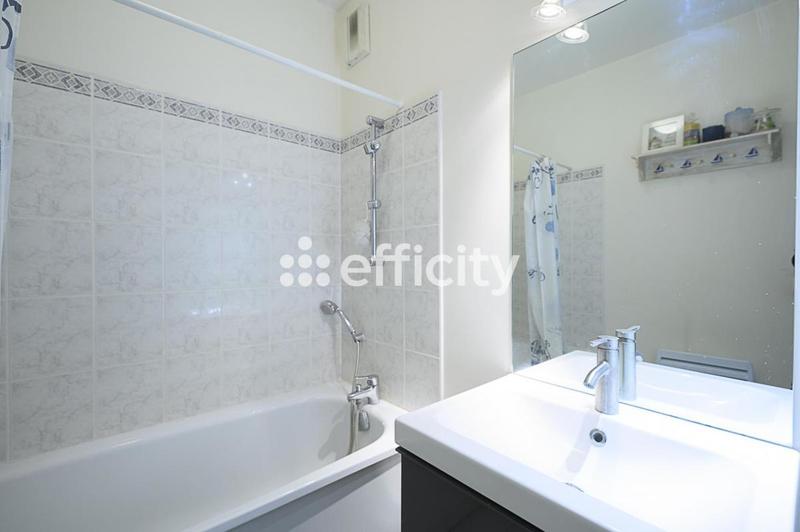 Appartement - 95 m² - 4 pièces