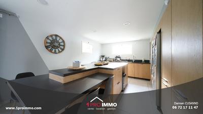 Maison - 185 m² - 6 pièces