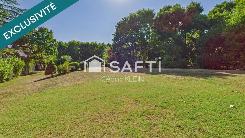 Maison - 280 m² - 8 pièces