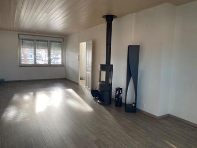 Maison - 64 m² - 5 pièces