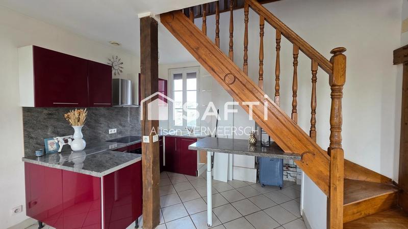 Maison - 266 m² - 9 pièces