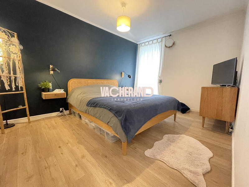 Appartement - 95 m² - 5 pièces