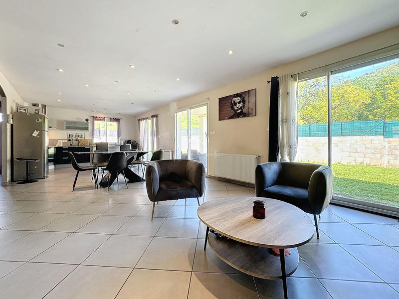 Villa - 139 m² - 5 pièces