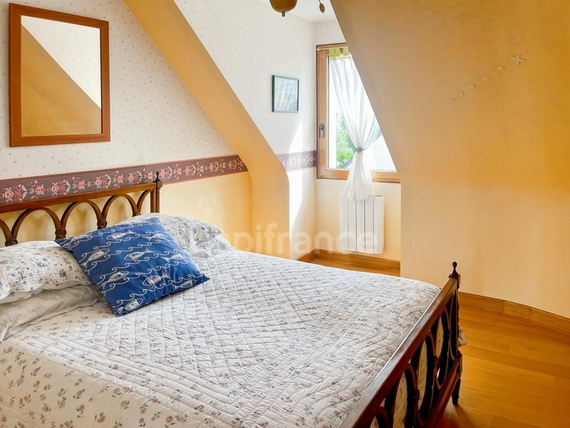 Maison - 160 m² - 7 pièces