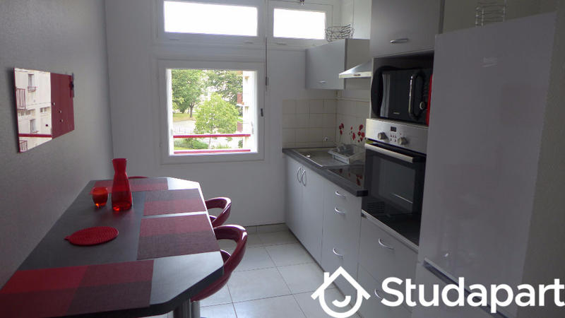 Chambre - 9 m² - 1 pièce