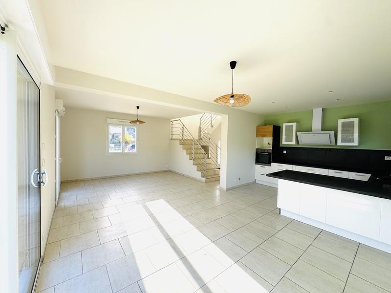 Pavillon - 144 m² - 7 pièces