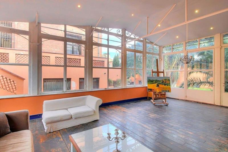 Maison de maîtres - 305 m² - 12 pièces