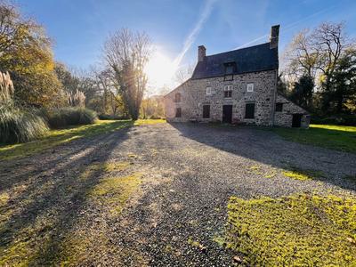 Maison - 92 m² - 4 pièces