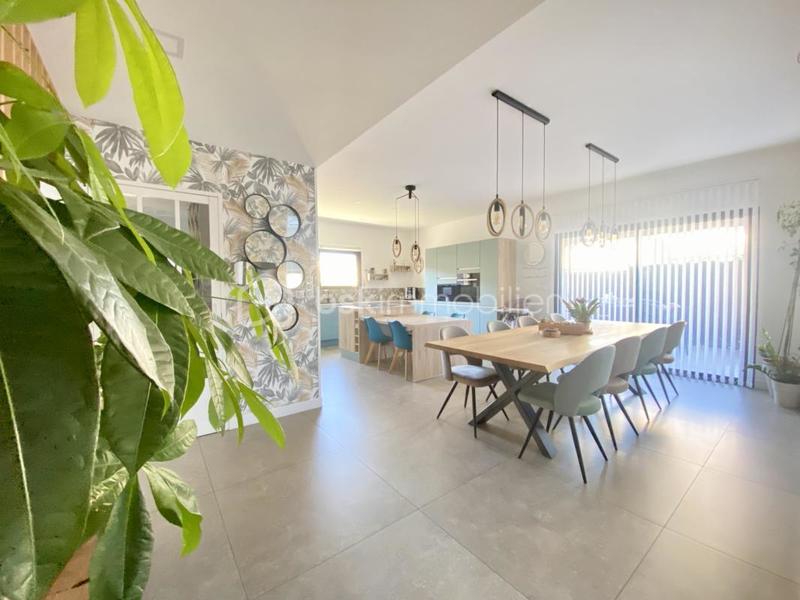 Maison - 161 m² - 7 pièces