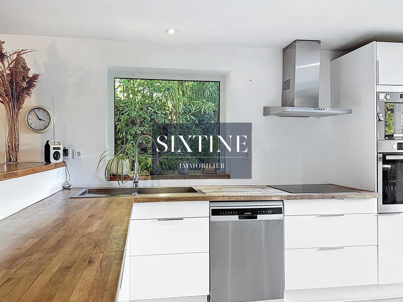 Maison - 145 m² - 6 pièces