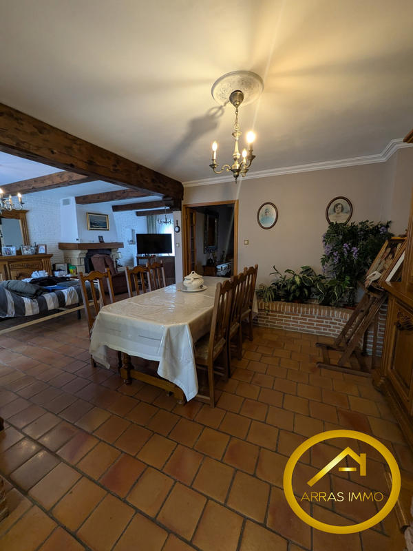 Maison - 101 m² - 6 pièces