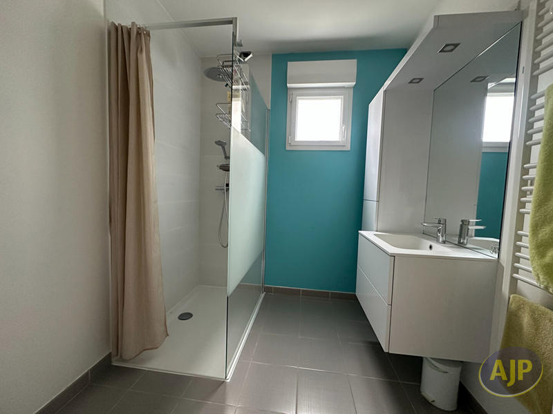 Appartement - 87 m² - 4 pièces