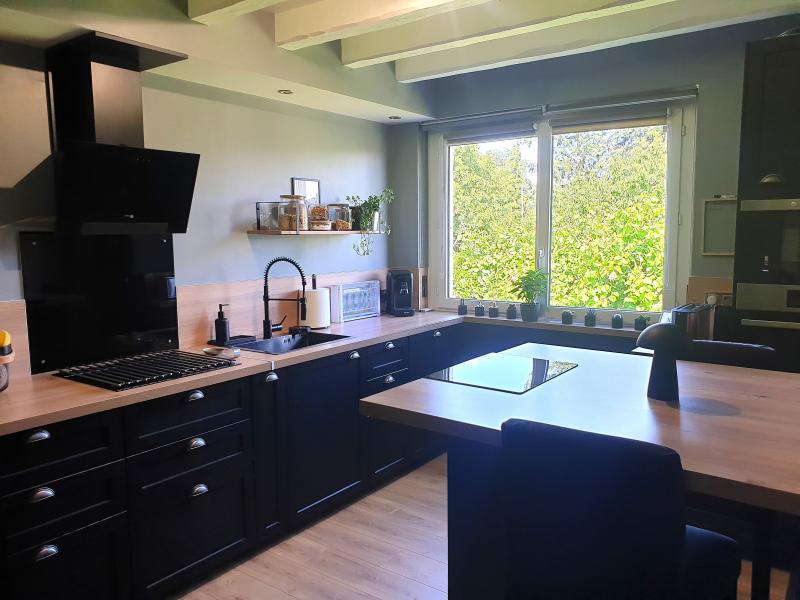 Maison - 260 m² - 10 pièces