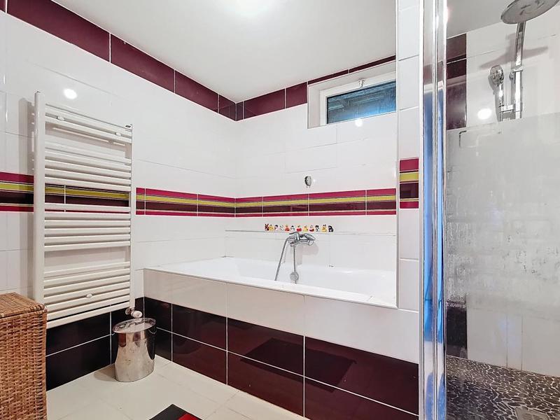 Maison - 160 m² - 5 pièces