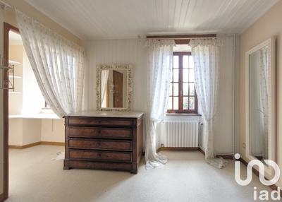 Maison - 230 m² - 9 pièces