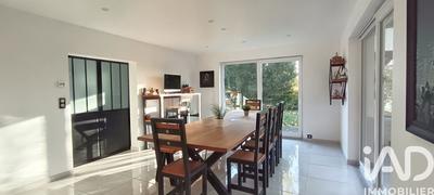 Maison - 137 m² - 6 pièces