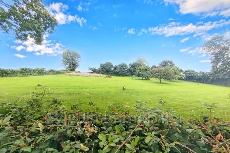 Maison - 220 m² - 9 pièces