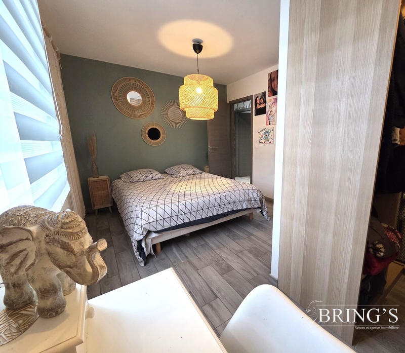 Maison - 106 m² - 6 pièces