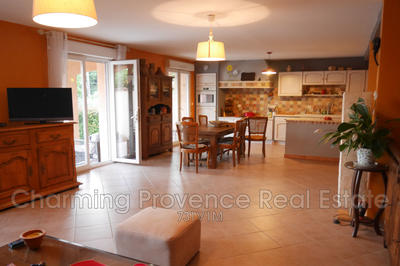 Villa - 140 m² - 6 pièces