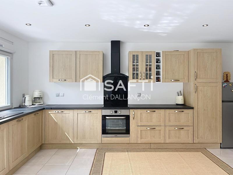 Maison - 101 m² - 4 pièces