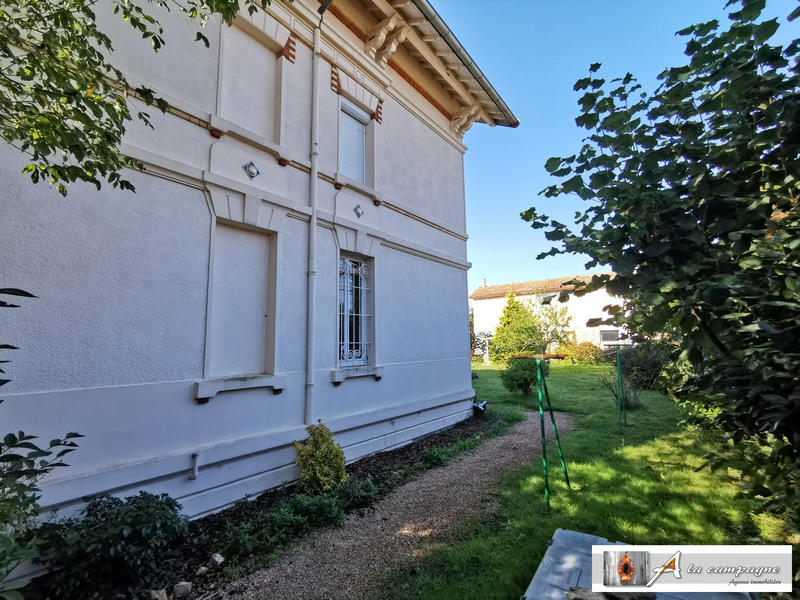Maison ancienne - 177 m² - 7 pièces
