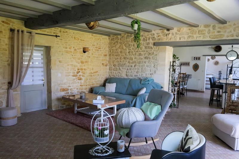 Maison - 302 m² - 10 pièces