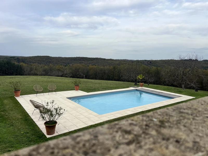 Maison - 465 m² - 13 pièces