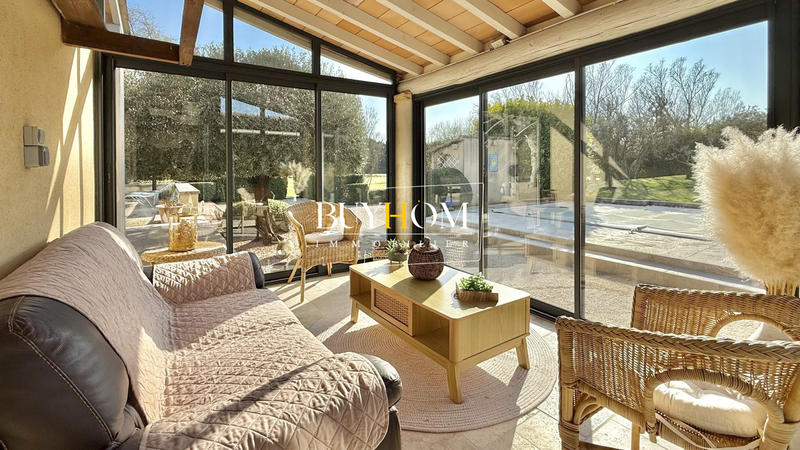 Maison - 215 m² - 7 pièces