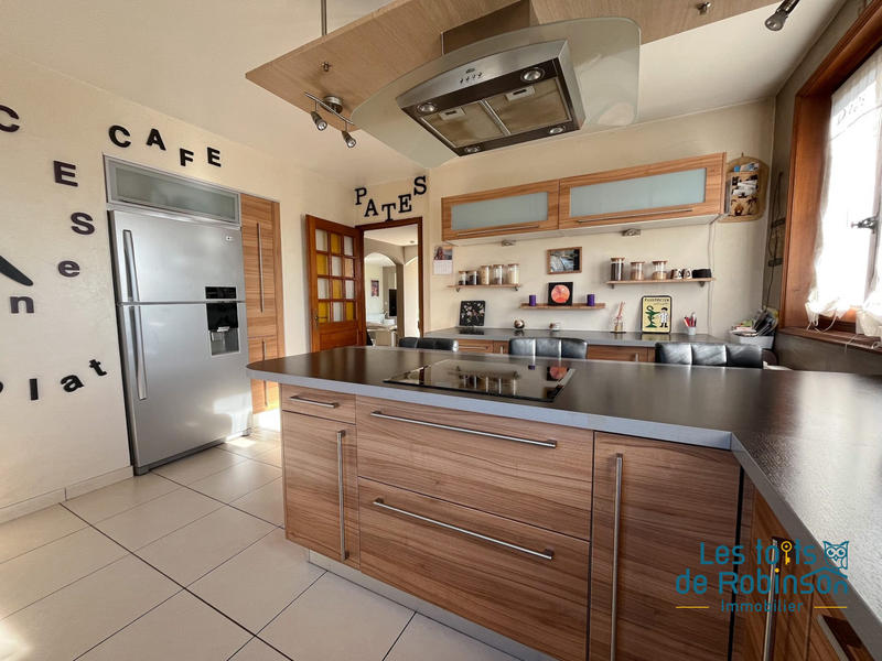 Maison - 184 m² - 7 pièces