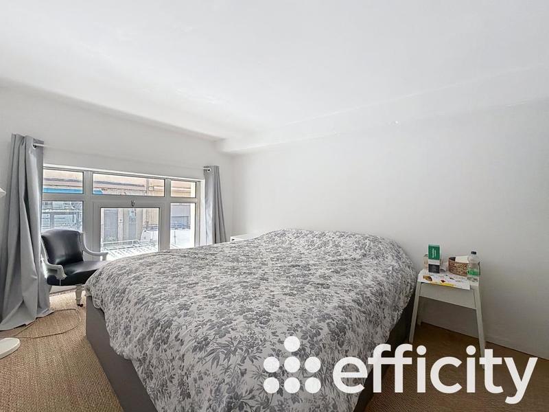 Appartement - 120 m² - 5 pièces