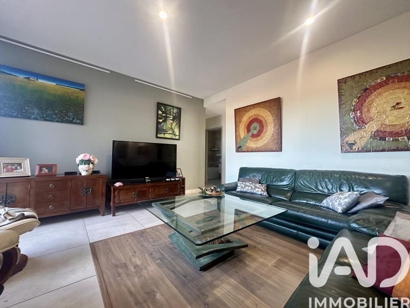 Maison - 211 m² - 6 pièces