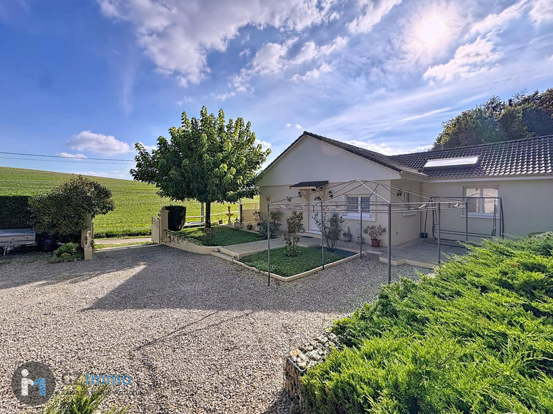 Maison - 92 m² - 5 pièces