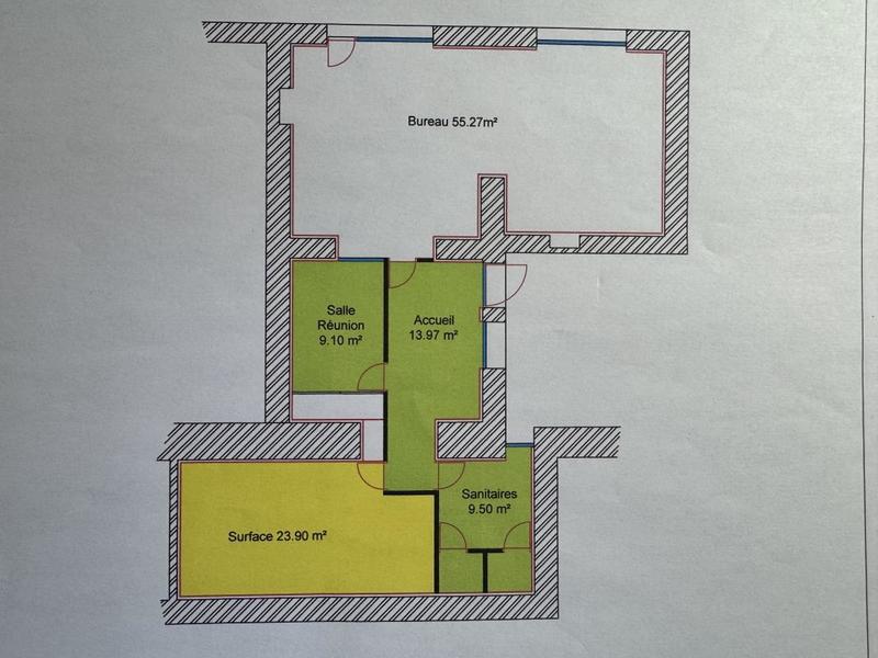 Local commercial - 111 m² - 5 pièces