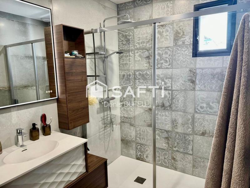 Maison - 137 m² - 4 pièces