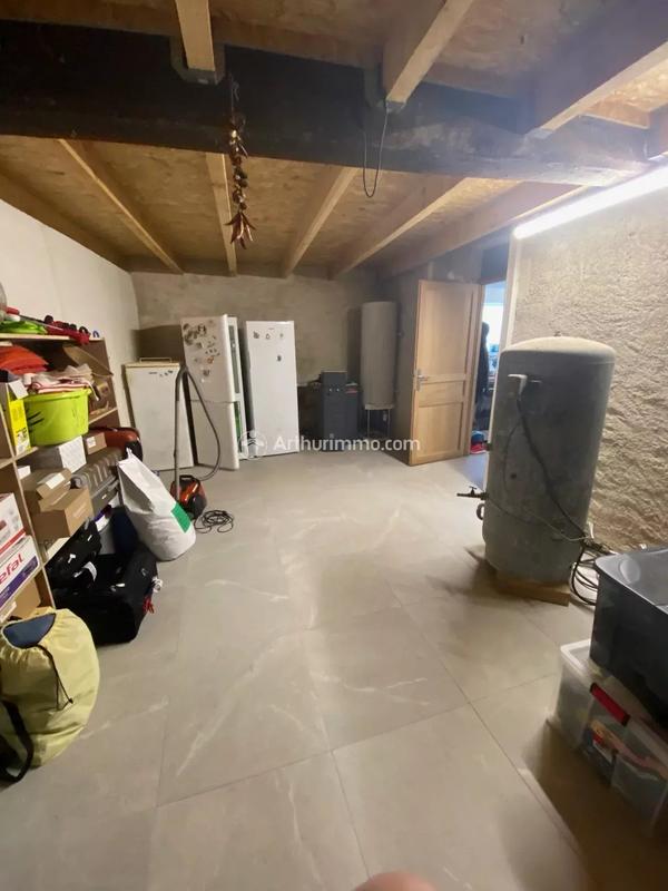 Maison - 201 m² - 6 pièces