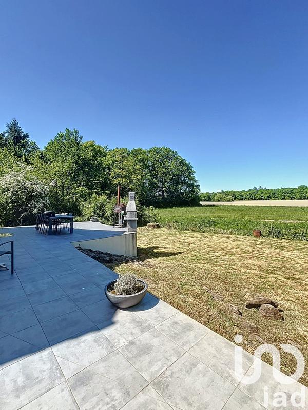 Maison - 216 m² - 7 pièces