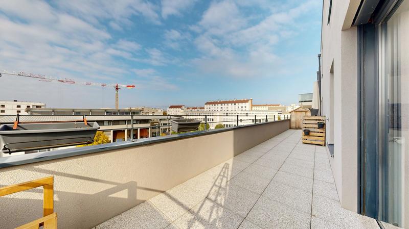 Appartement - 94 m² - 4 pièces