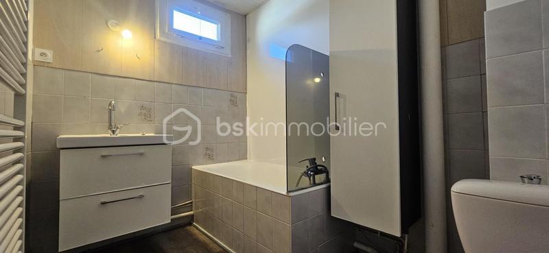 Maison jumelée - 84 m² - 4 pièces