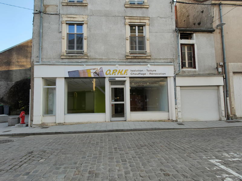 Local commercial - 141 m² - 3 pièces