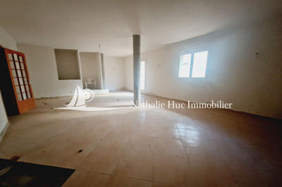 Maison - 300 m² - 9 pièces