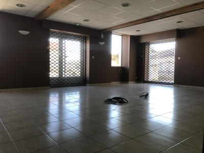 Local commercial - 174 m²