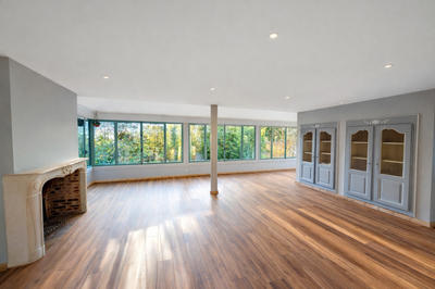 Propriété - 230 m² - 6 pièces