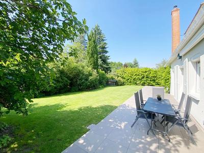 Maison - 305 m² - 6 pièces