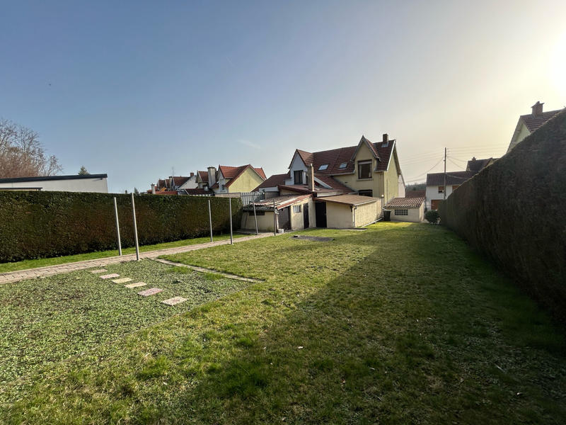 Maison - 92 m² - 4 pièces