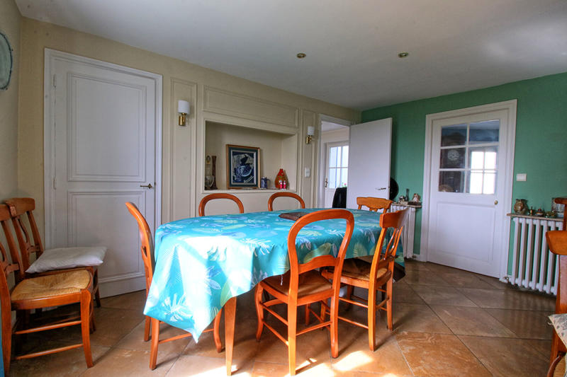 Maison - 291 m² - 11 pièces