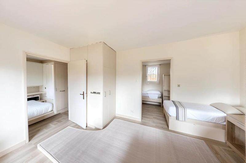 Maison - 203 m² - 5 pièces