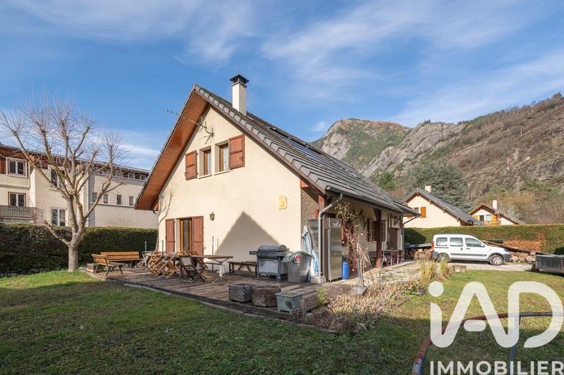 Maison - 115 m² - 7 pièces