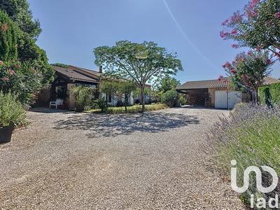 Maison - 121 m² - 8 pièces