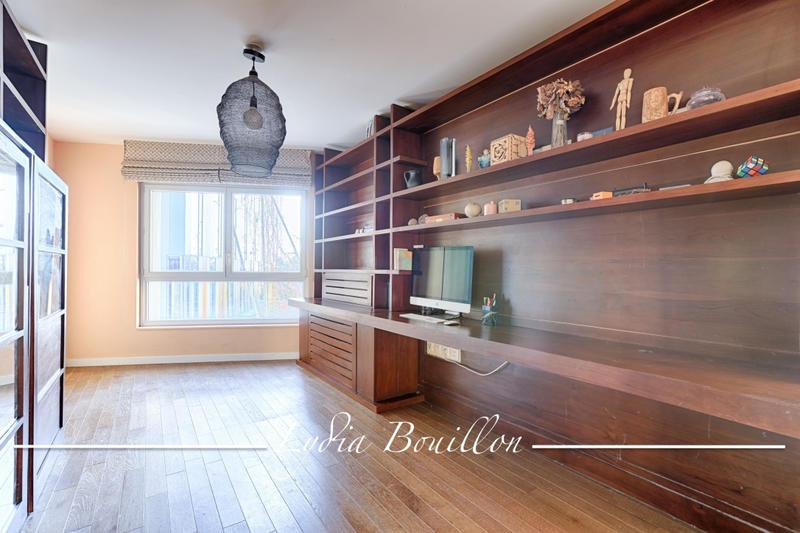 Appartement - 84 m² - 3 pièces